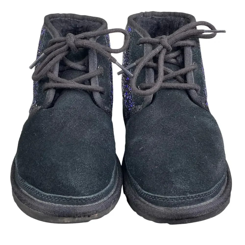UGG Kids Neumel Cosmos Black Suede Chukka Boot Size US 4